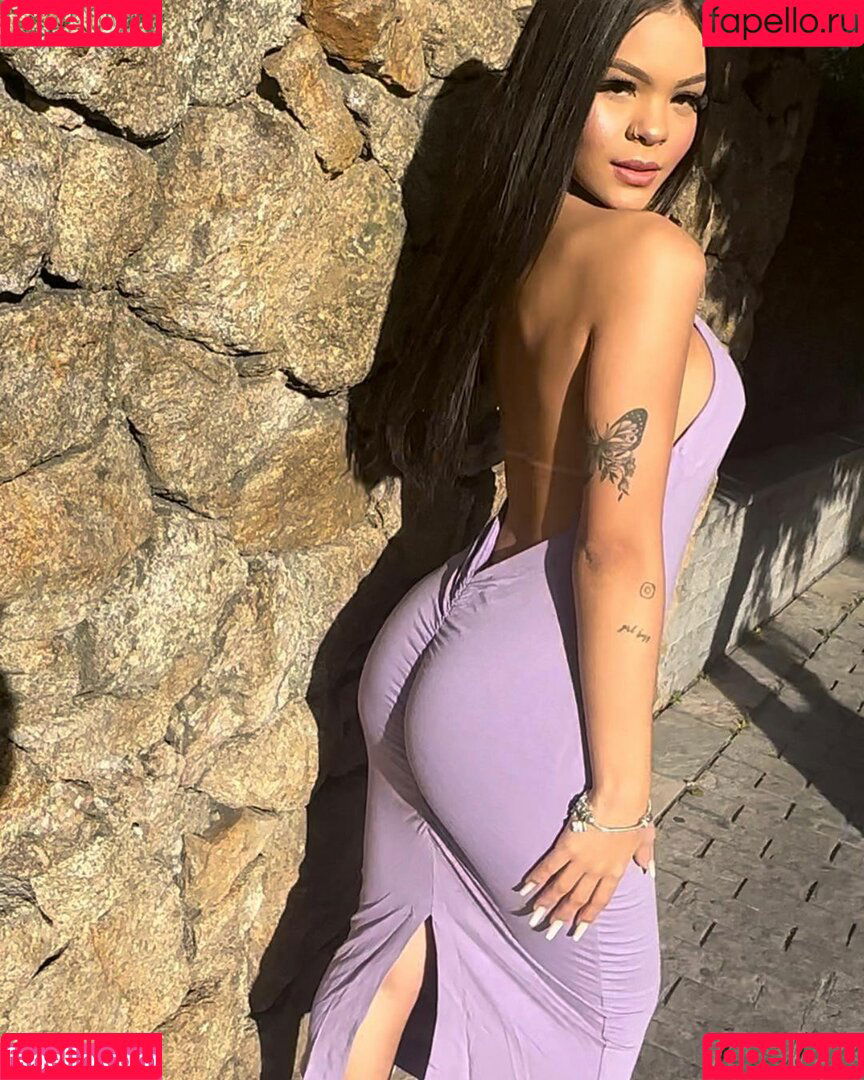 karamba_liviaa Onlyfans Photo Gallery 