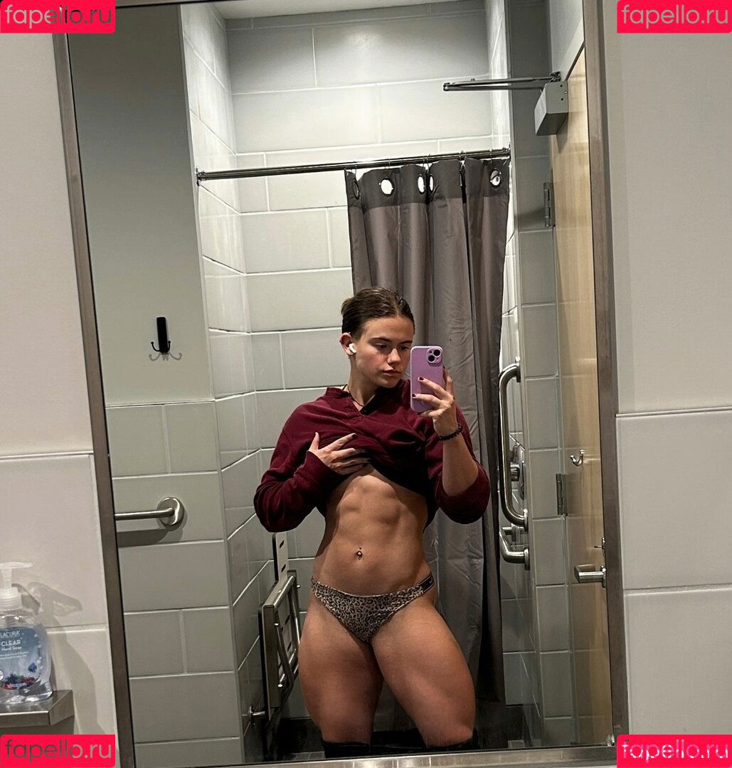 karamba_liviaa Onlyfans Photo Gallery 