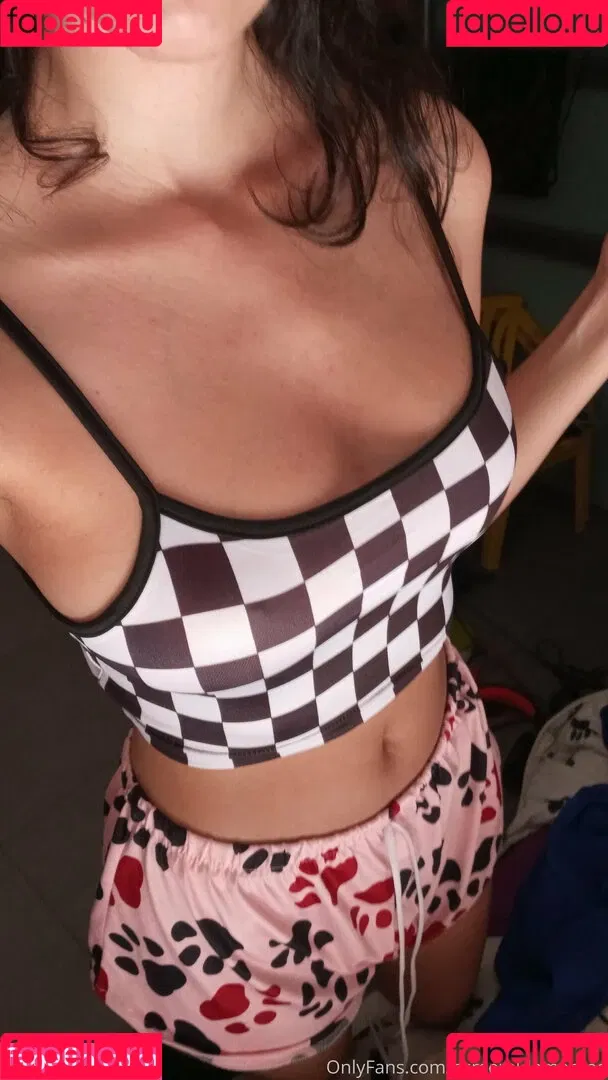 esmeraldamentee Onlyfans Photo Gallery 
