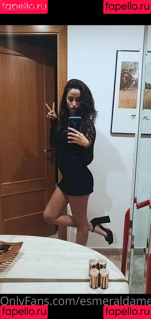 esmeraldamentee Onlyfans Photo Gallery 