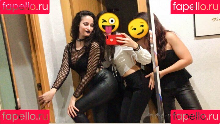 esmeraldamentee Onlyfans Photo Gallery 