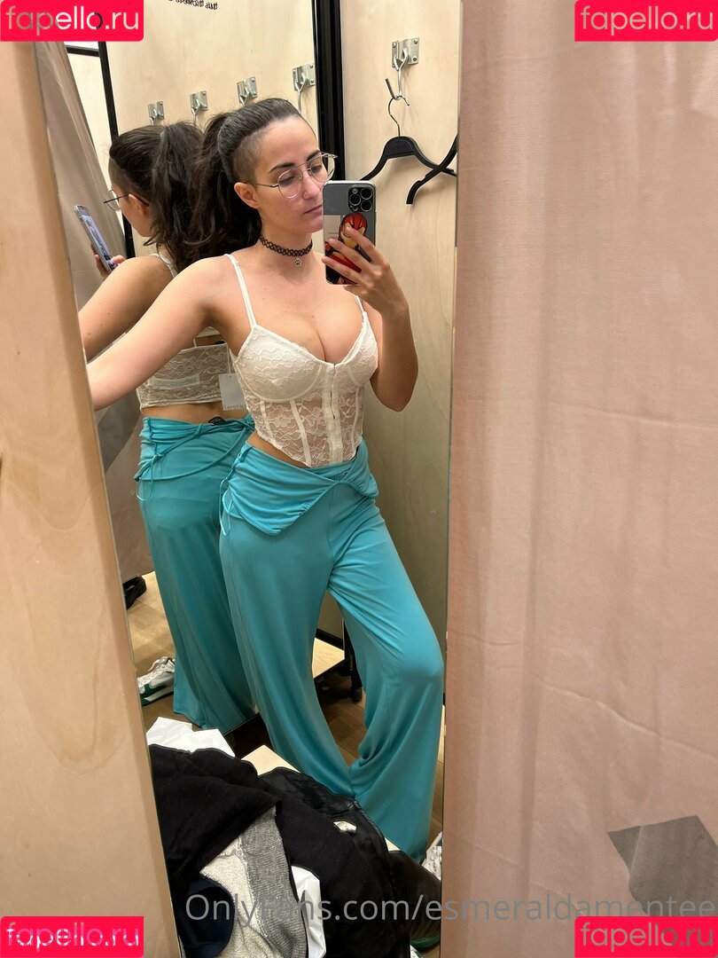 esmeraldamentee Onlyfans Photo Gallery 