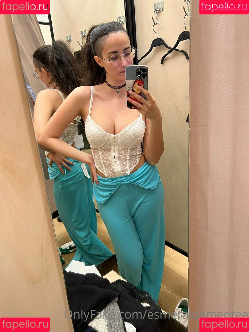 esmeraldamentee Onlyfans Photo Gallery 