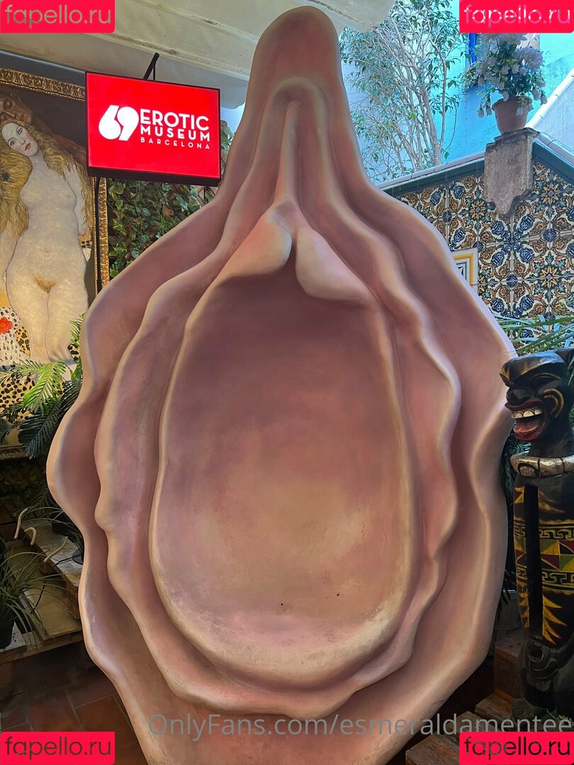 esmeraldamentee Onlyfans Photo Gallery 