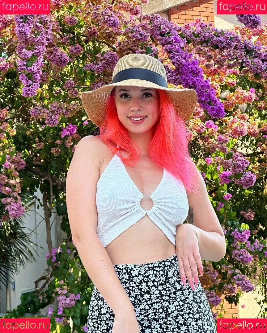 Fairy Elfie Onlyfans Photo Gallery 