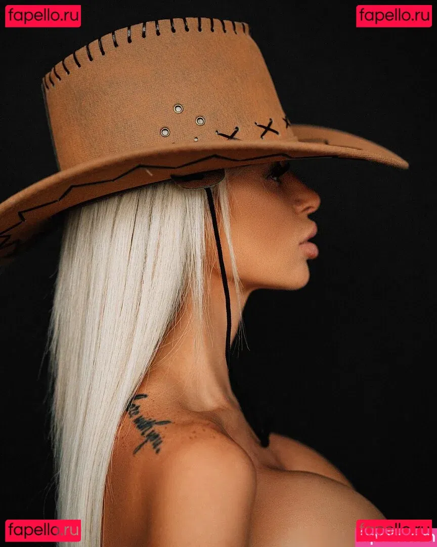 Marta Mayer Onlyfans Photo Gallery 