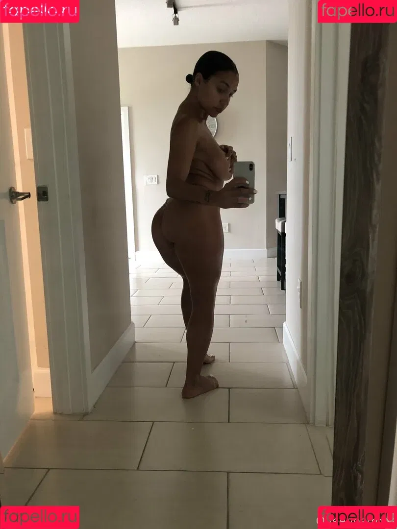 QueenPatrona Onlyfans Photo Gallery 