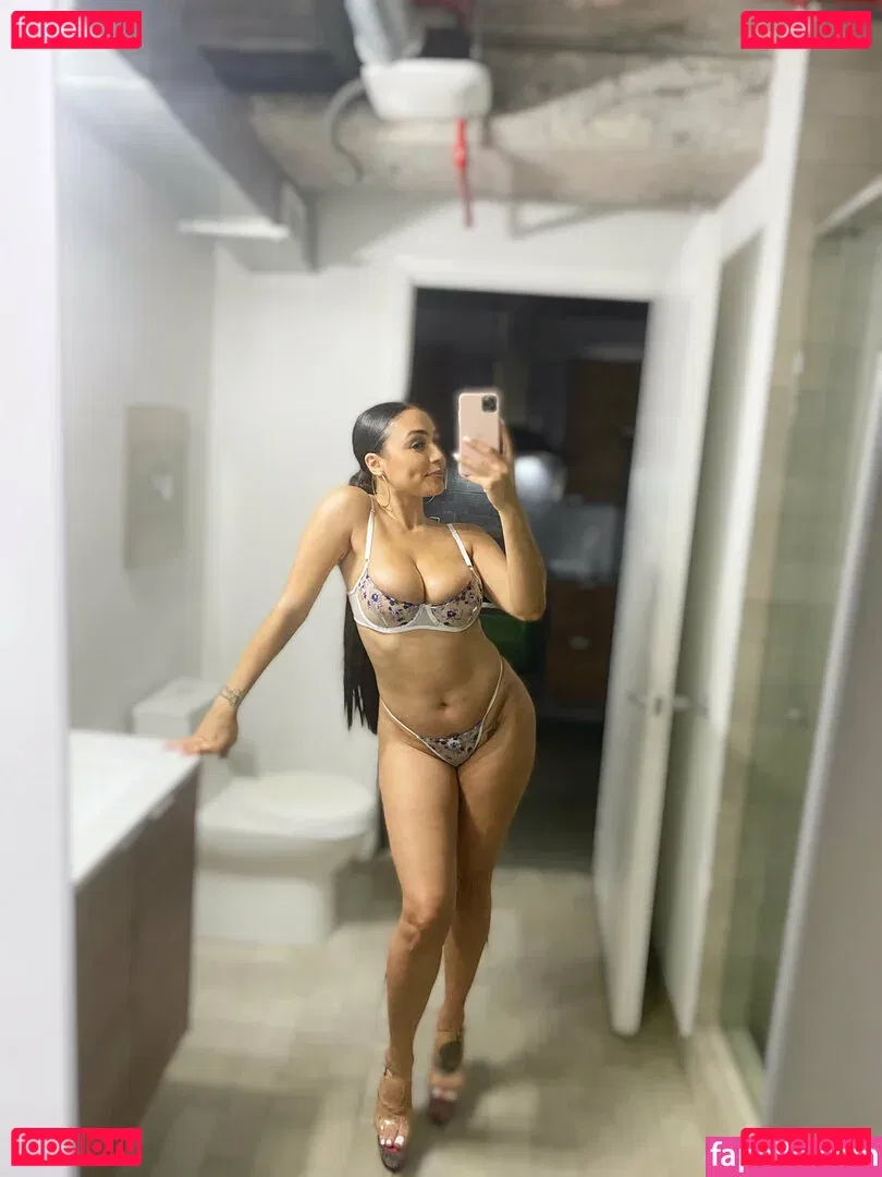 QueenPatrona Onlyfans Photo Gallery 