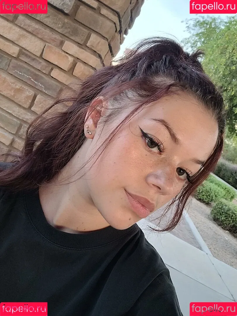 Sav Onlyfans Photo Gallery 