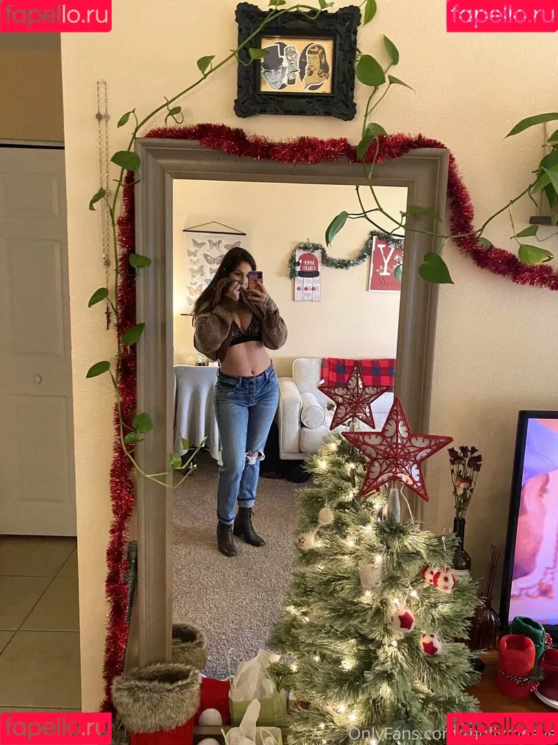 mollymaeve Onlyfans Photo Gallery 