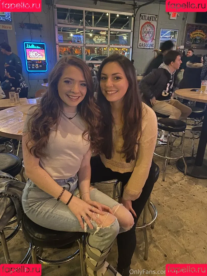 mollymaeve Onlyfans Photo Gallery 