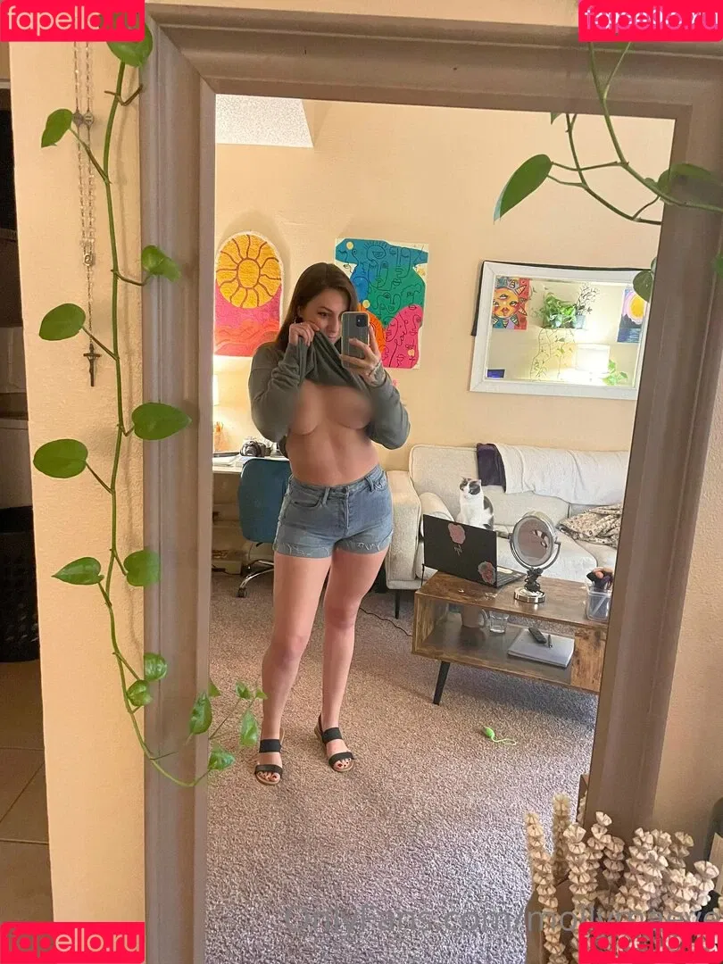 mollymaeve Onlyfans Photo Gallery 