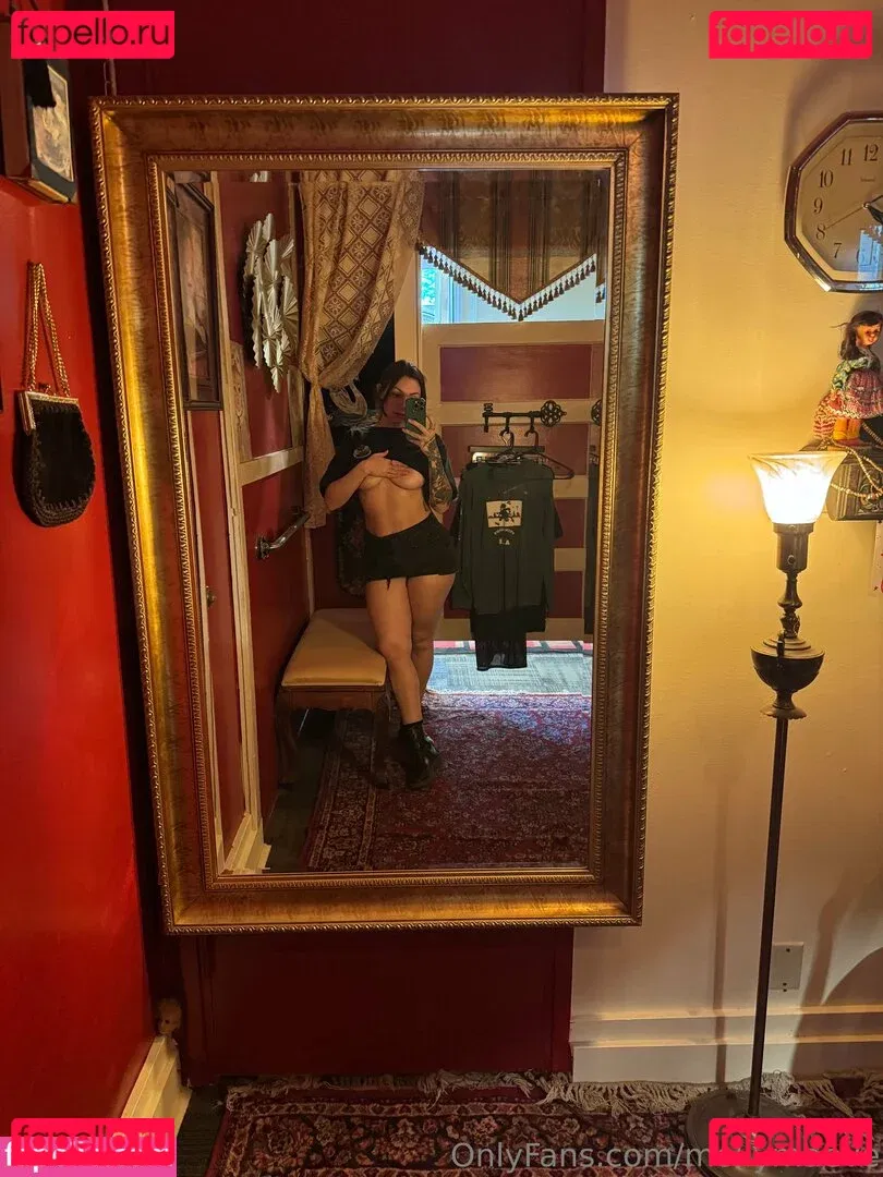 mollymaeve Onlyfans Photo Gallery 