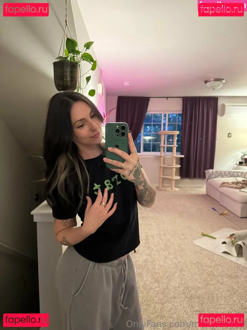 mollymaeve Onlyfans Photo Gallery 