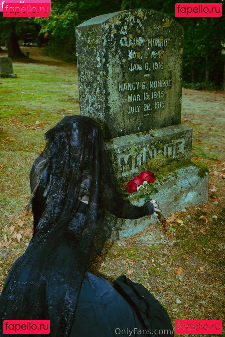 mollymaeve Onlyfans Photo Gallery 