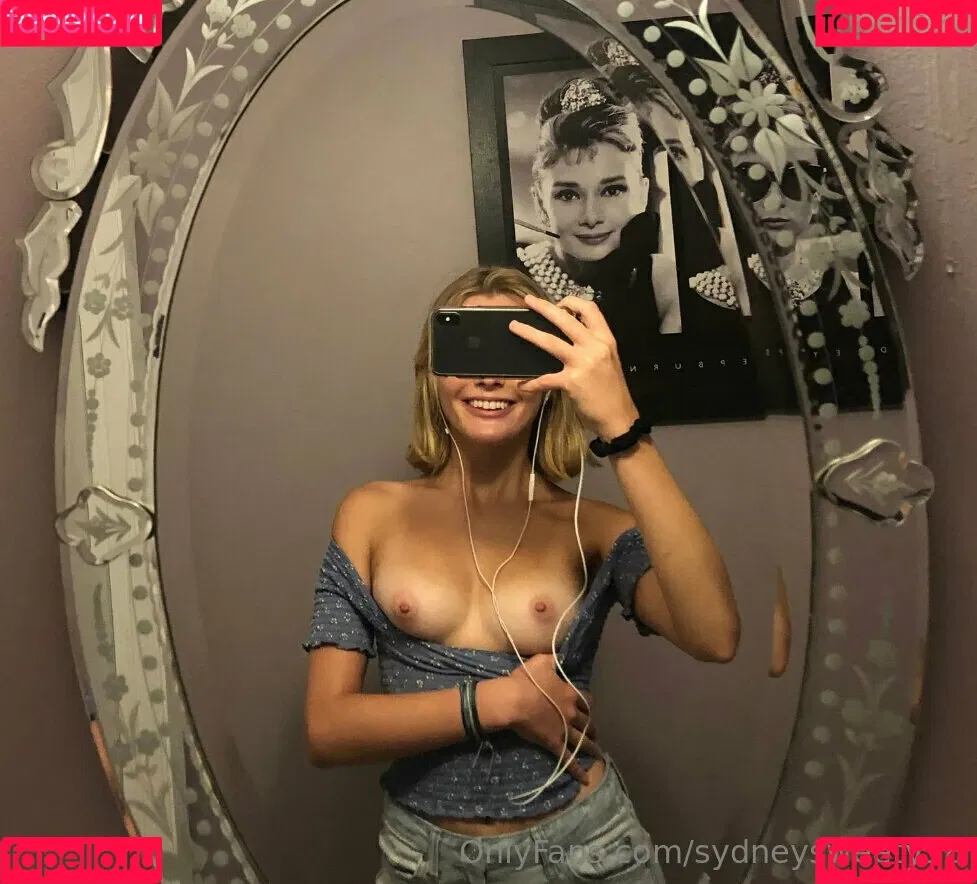 sydneysweety18 Onlyfans Photo Gallery 