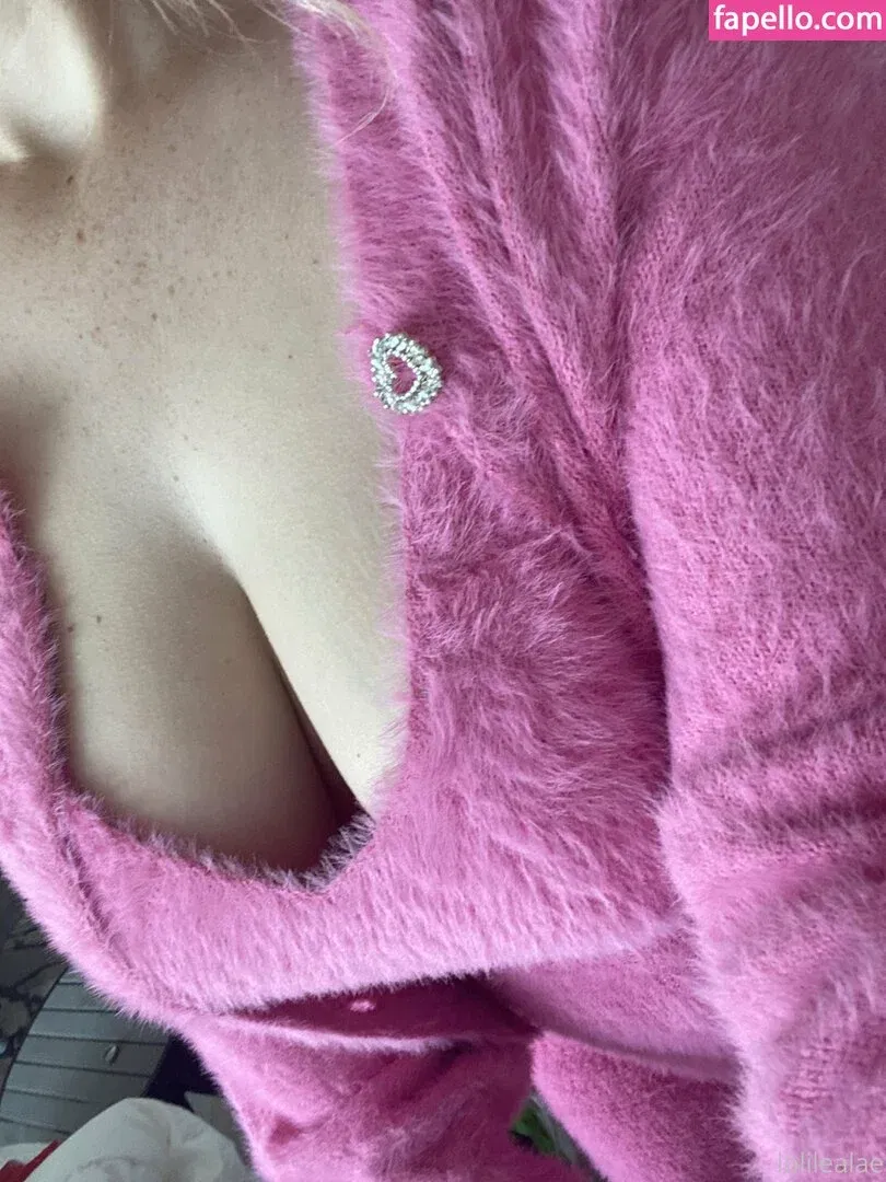 leastayspeachy Onlyfans Photo Gallery 