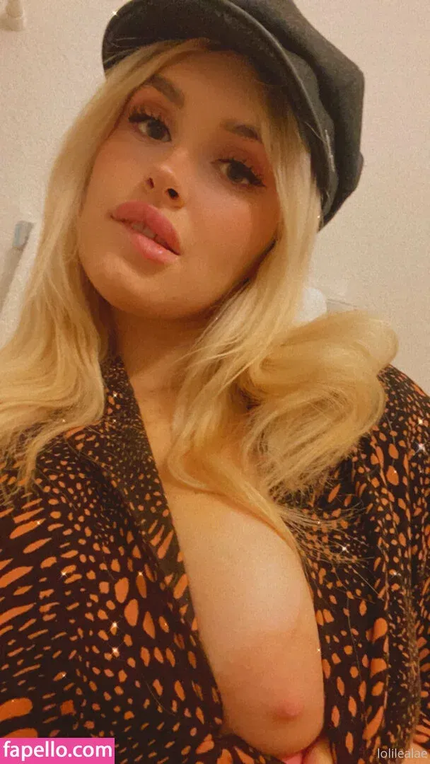 leastayspeachy Onlyfans Photo Gallery 