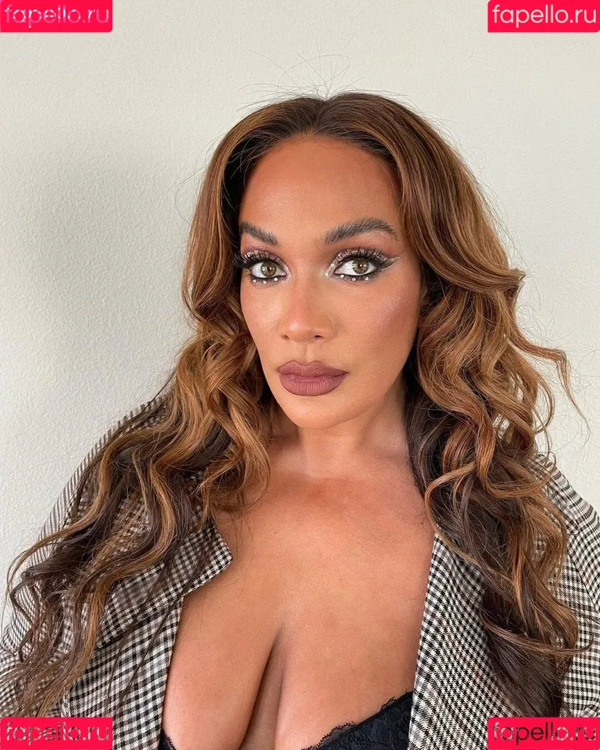 Nia Jax Onlyfans Photo Gallery 