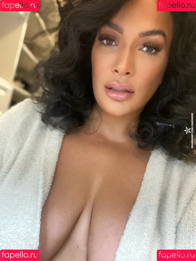 Nia Jax Onlyfans Photo Gallery 