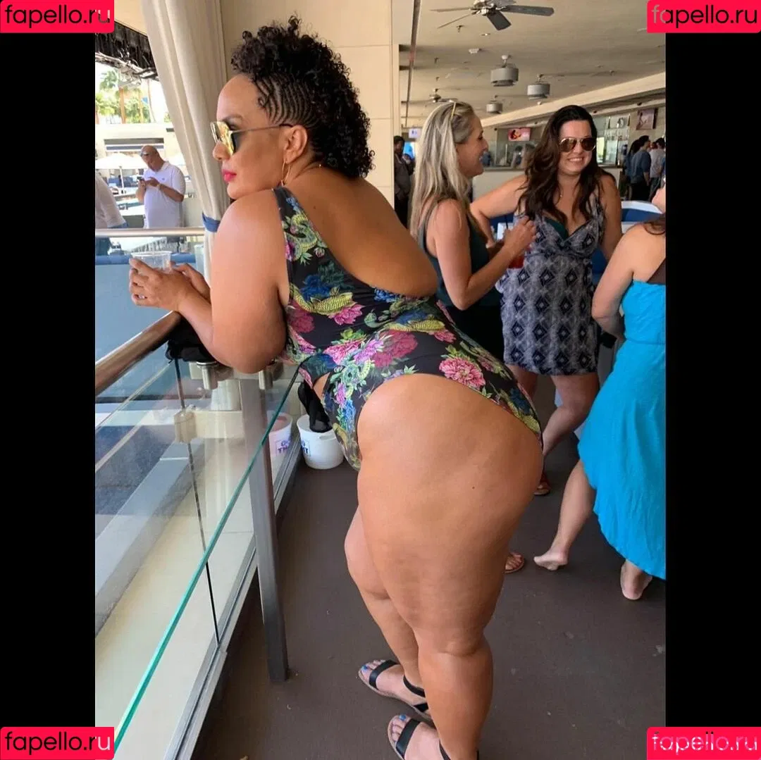 Nia Jax Onlyfans Photo Gallery 
