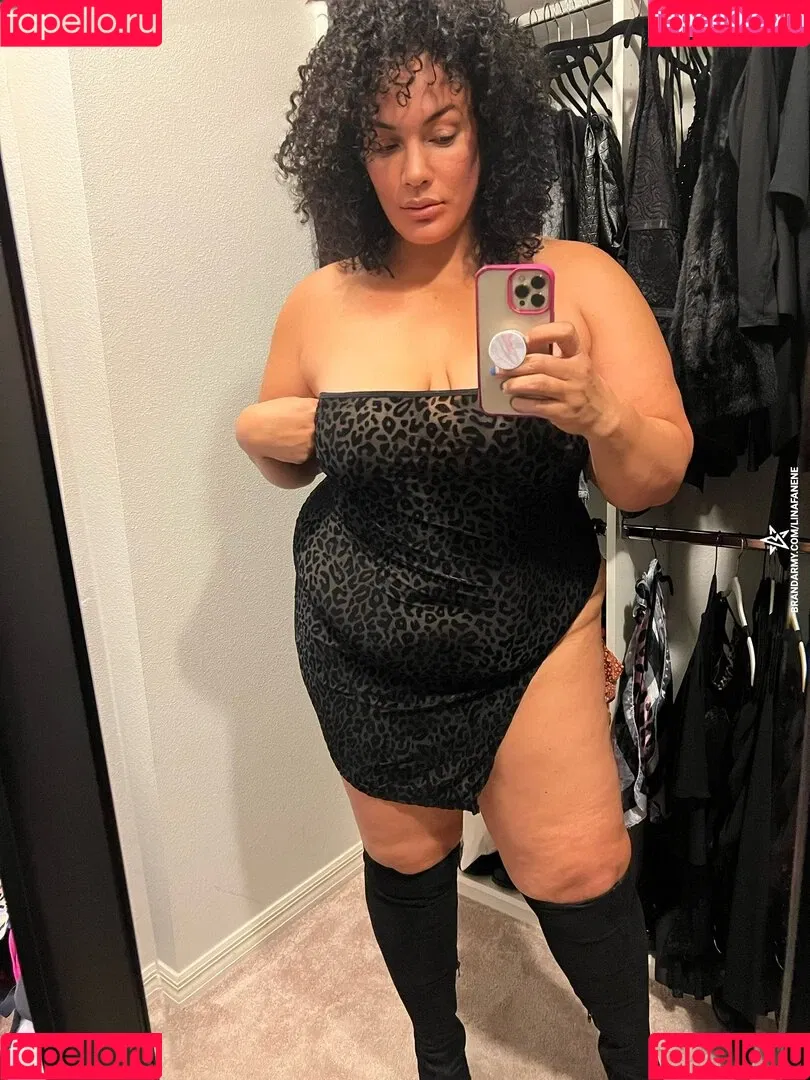 Nia Jax Onlyfans Photo Gallery 