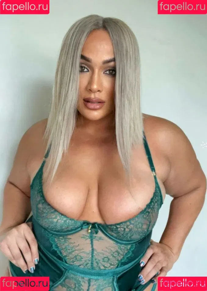 Nia Jax Onlyfans Photo Gallery 