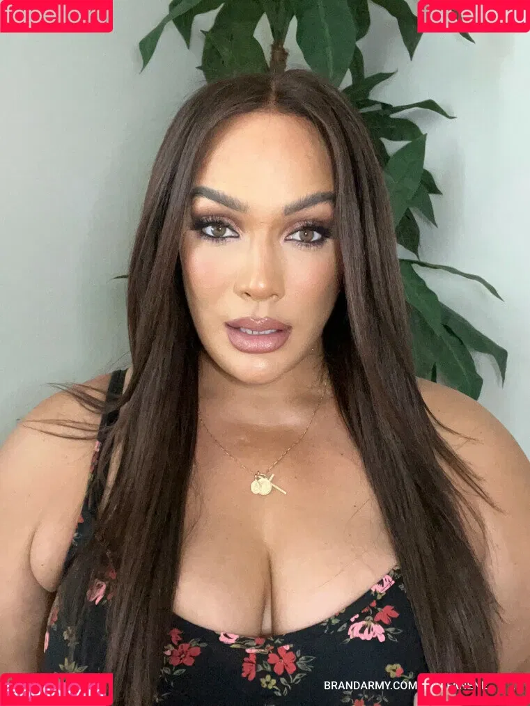 Nia Jax Onlyfans Photo Gallery 