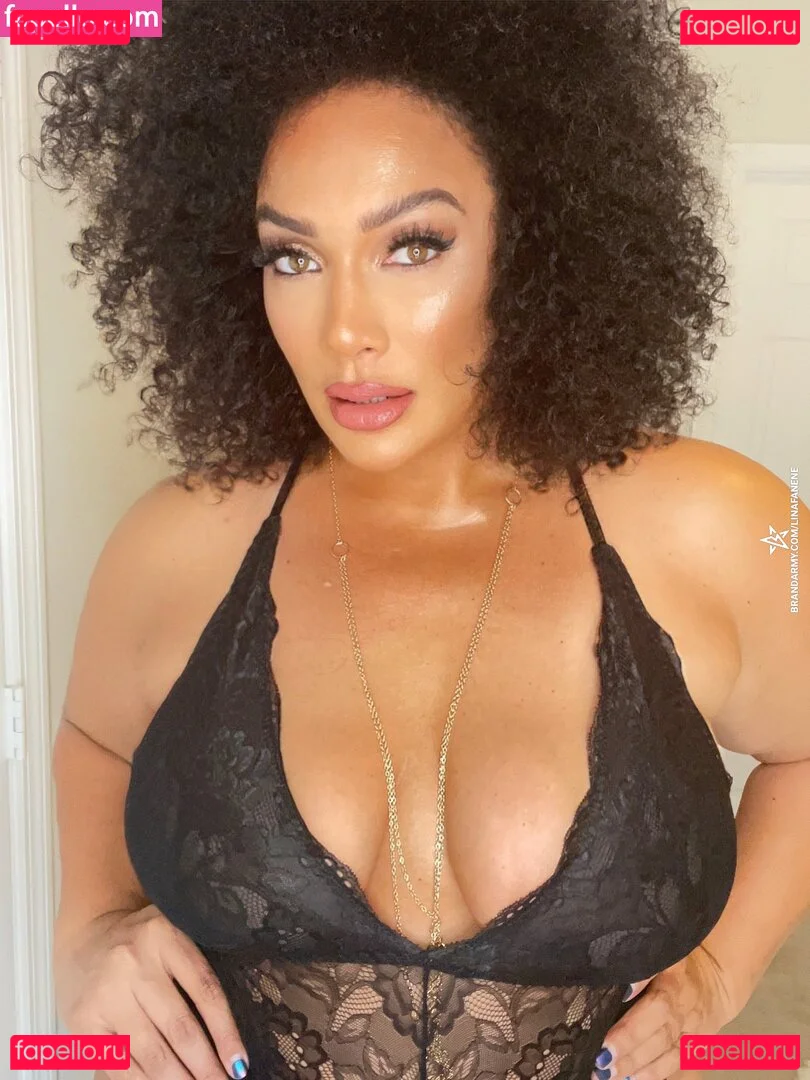 Nia Jax Onlyfans Photo Gallery 