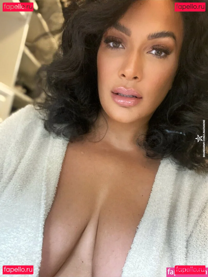 Nia Jax Onlyfans Photo Gallery 