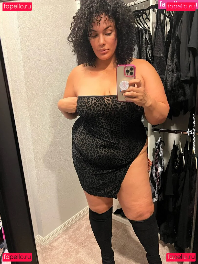 Nia Jax Onlyfans Photo Gallery 