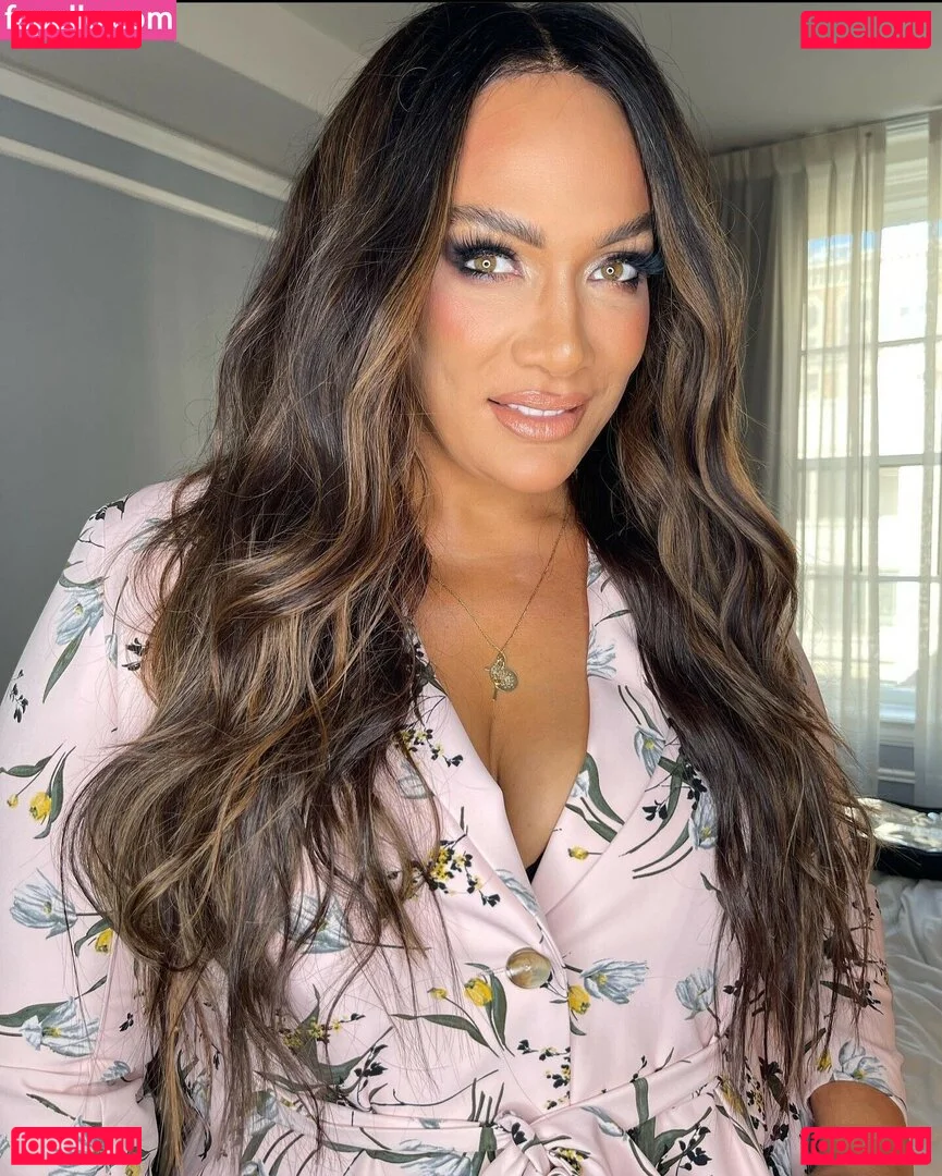 Nia Jax Onlyfans Photo Gallery 