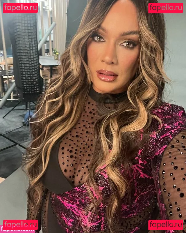 Nia Jax Onlyfans Photo Gallery 