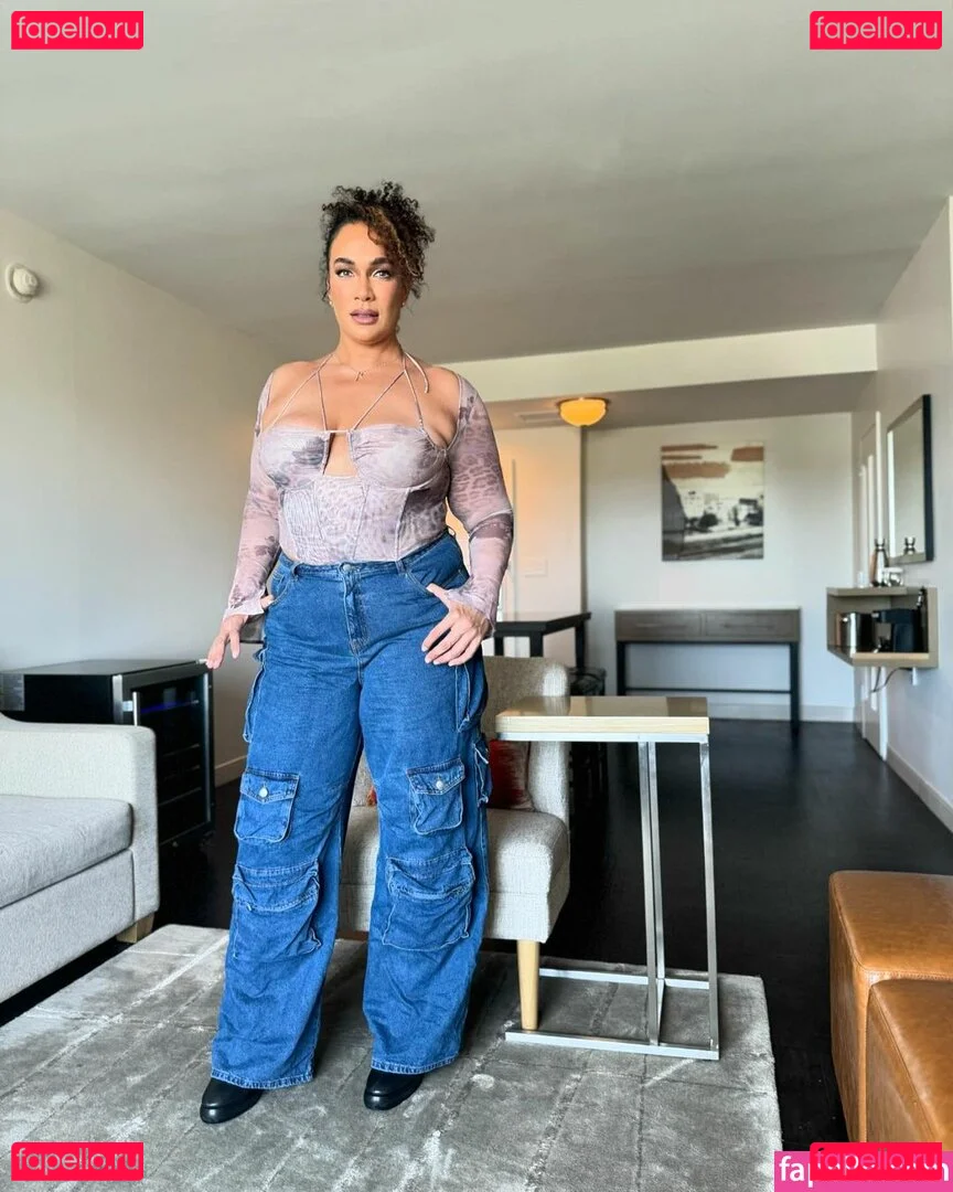 Nia Jax Onlyfans Photo Gallery 