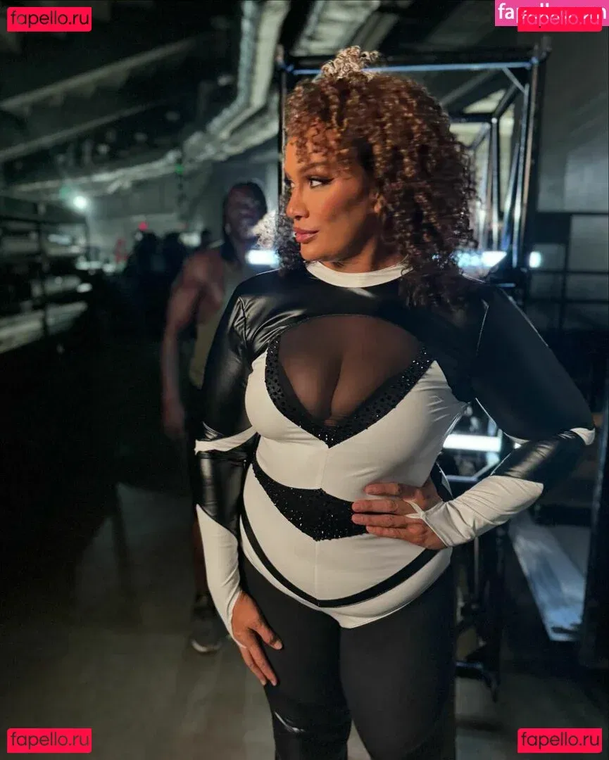Nia Jax Onlyfans Photo Gallery 