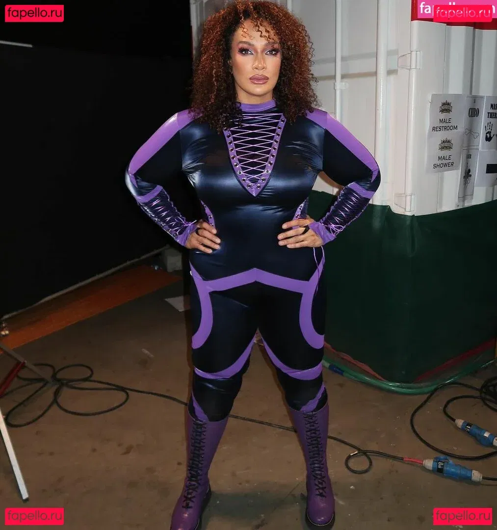 Nia Jax Onlyfans Photo Gallery 