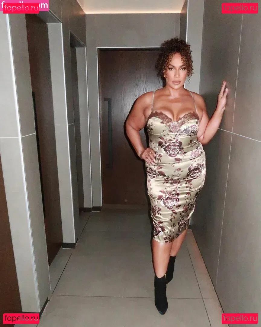 Nia Jax Onlyfans Photo Gallery 