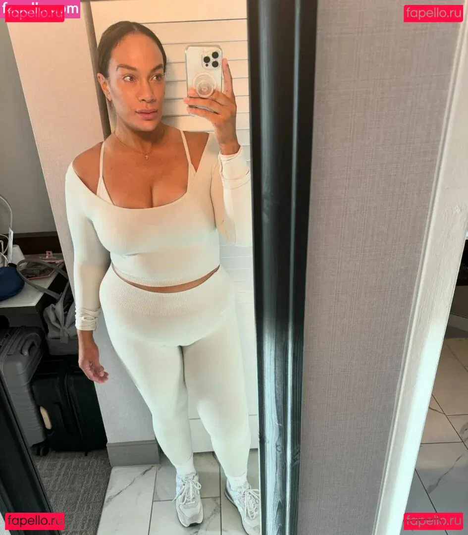 Nia Jax Onlyfans Photo Gallery 