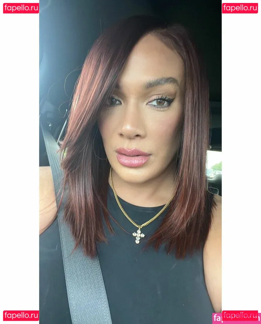 Nia Jax Onlyfans Photo Gallery 