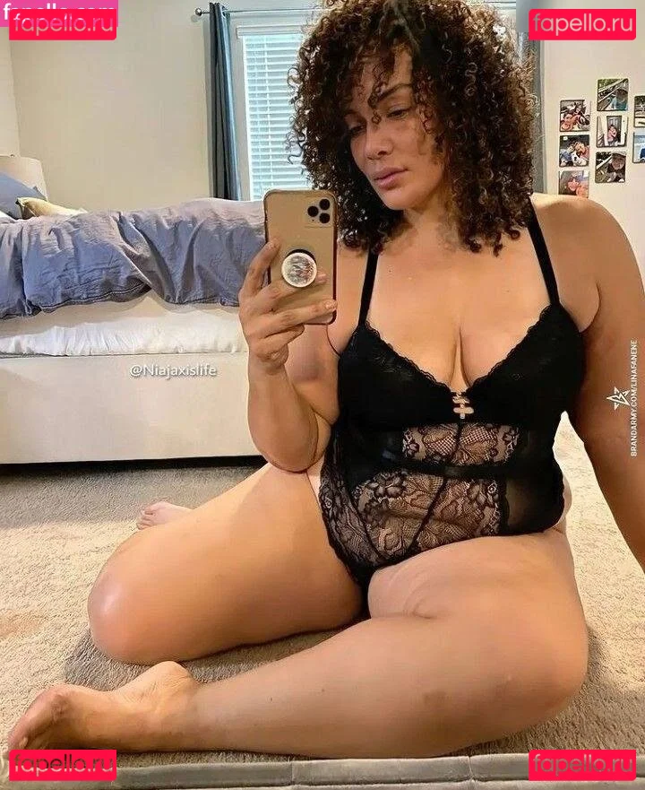Nia Jax Onlyfans Photo Gallery 