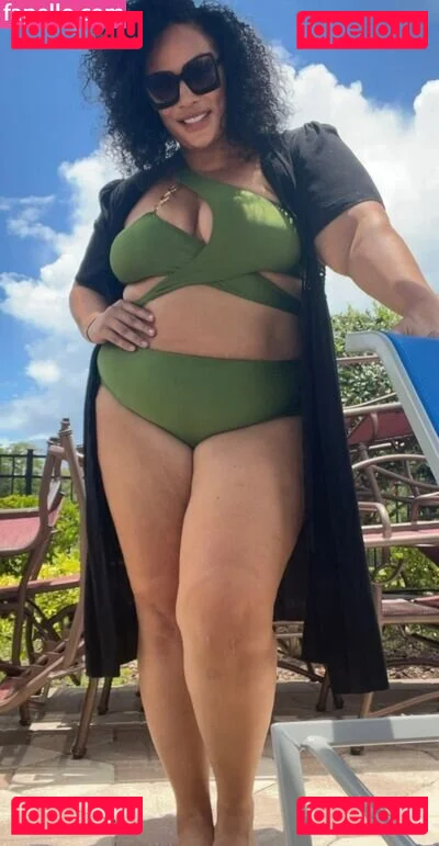 Nia Jax Onlyfans Photo Gallery 