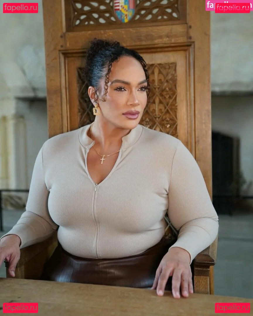 Nia Jax Onlyfans Photo Gallery 