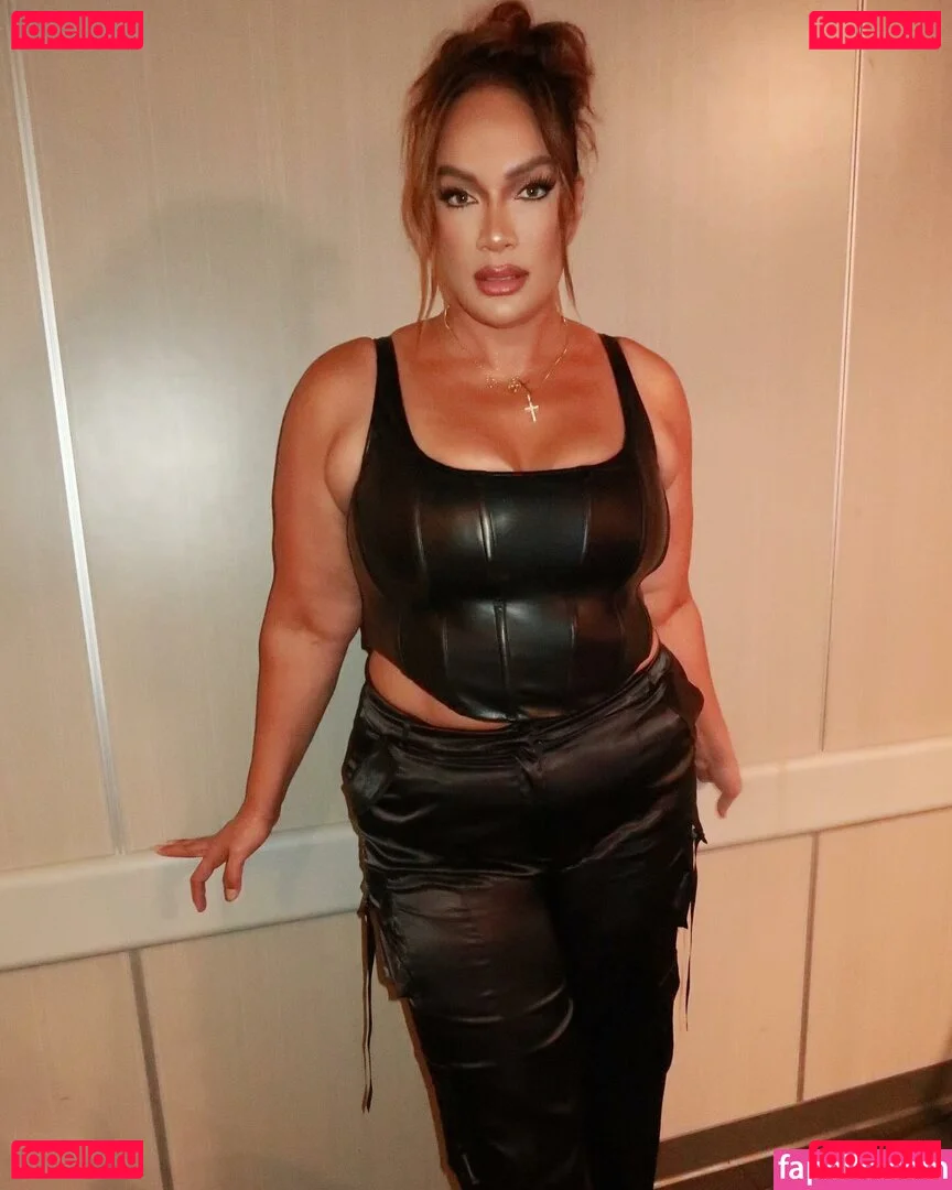 Nia Jax Onlyfans Photo Gallery 