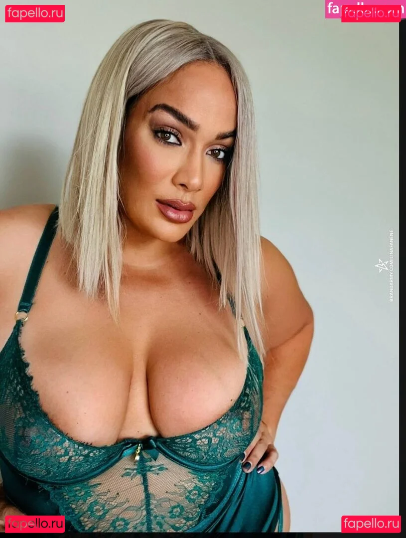 Nia Jax Onlyfans Photo Gallery 