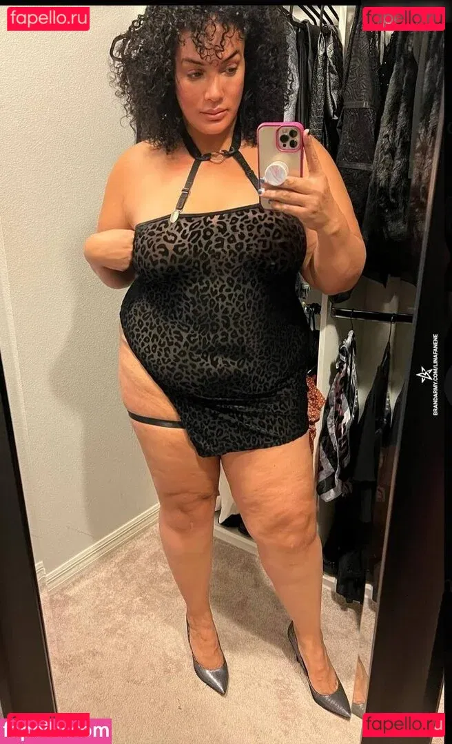 Nia Jax Onlyfans Photo Gallery 