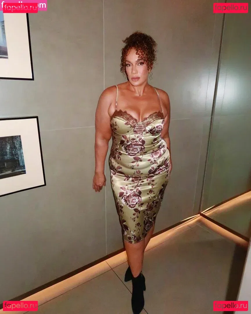 Nia Jax Onlyfans Photo Gallery 