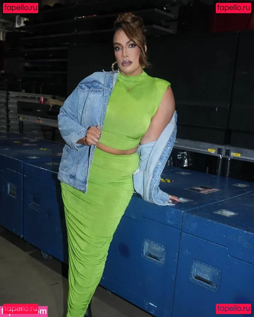Nia Jax Onlyfans Photo Gallery 