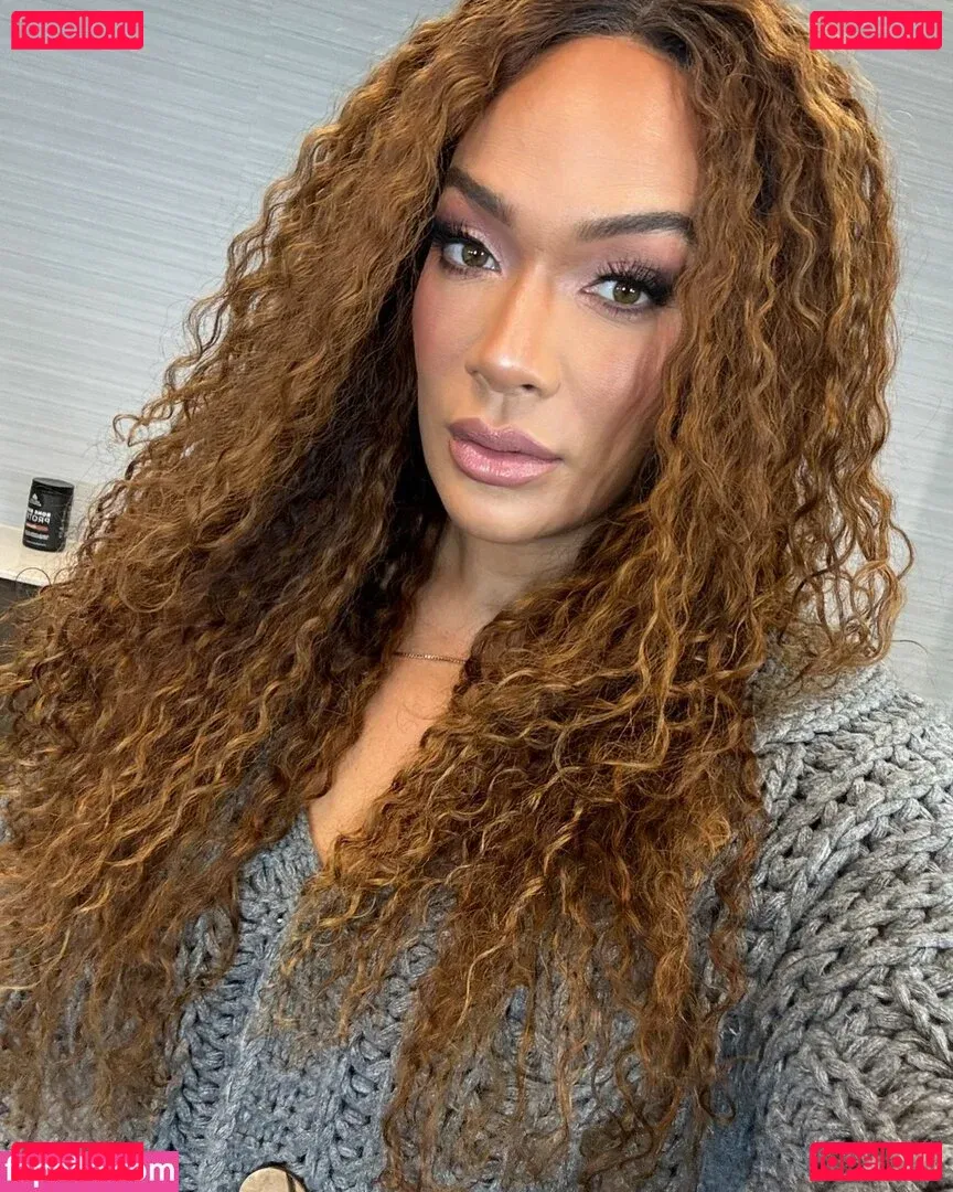Nia Jax Onlyfans Photo Gallery 