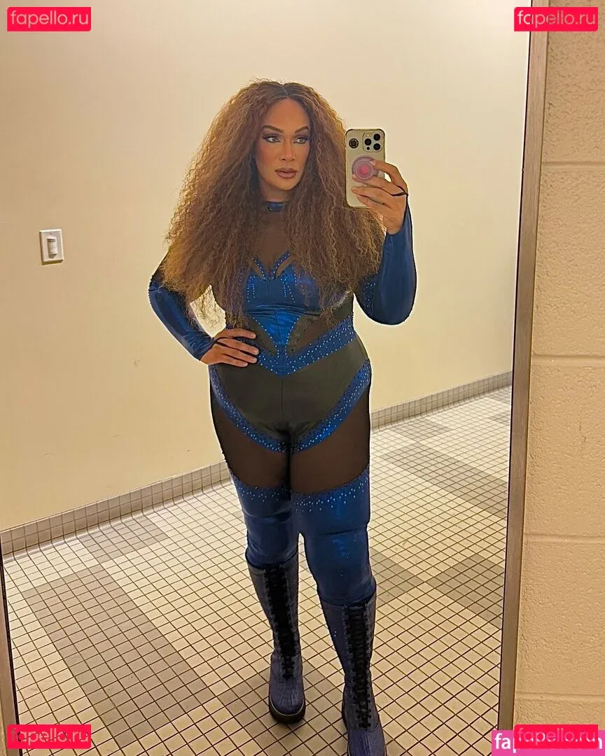 Nia Jax Onlyfans Photo Gallery 