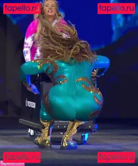 Nia Jax Onlyfans Photo Gallery 